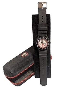 LUMINOX Watch Navy SEAL 3000 Series DIVER Red Cross Japan Tsunami Aid *imperfect